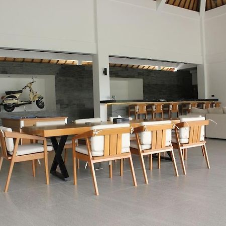 Villa Vespa Lovina Экстерьер фото