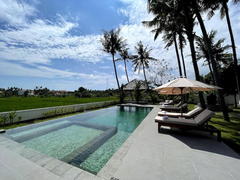 Villa Vespa Lovina Экстерьер фото