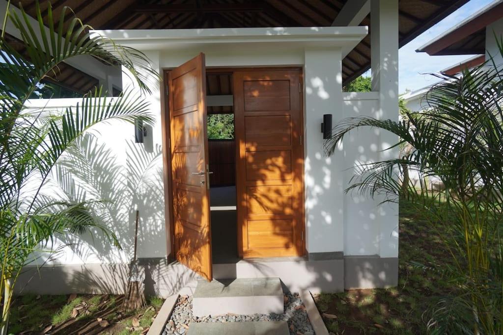 Villa Vespa Lovina Экстерьер фото
