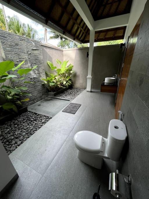 Villa Vespa Lovina Экстерьер фото
